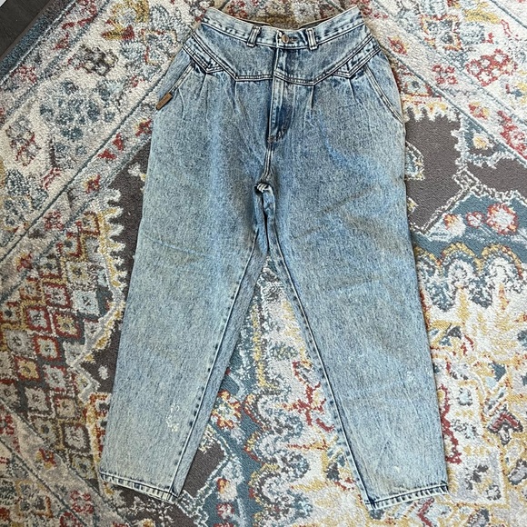 Vintage P.S Gitano Light Wash Acid Wash High Waisted Pleated Mom Jean- Size 6 - Picture 3 of 10